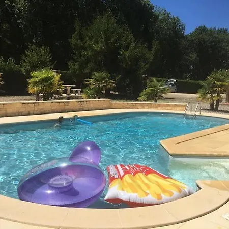 With Swimming Pool, Pool House And View ! *