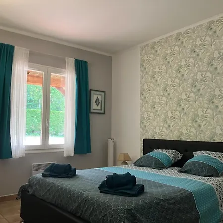 Дом отдыха With Swimming Pool, Pool House And View !